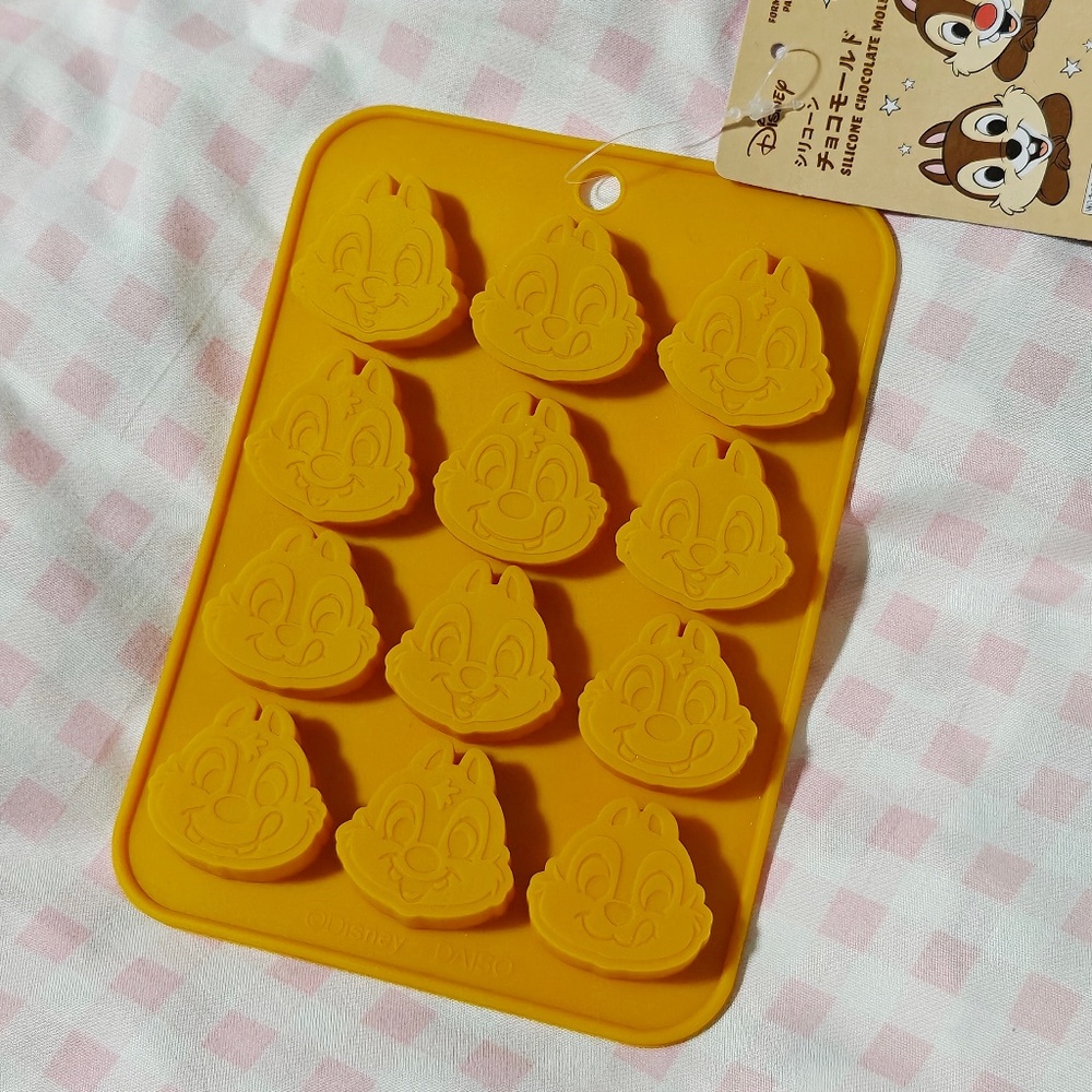 New Daiso x Disney Chip 'n Dale Small Silicone Chocolate / Ice Mold